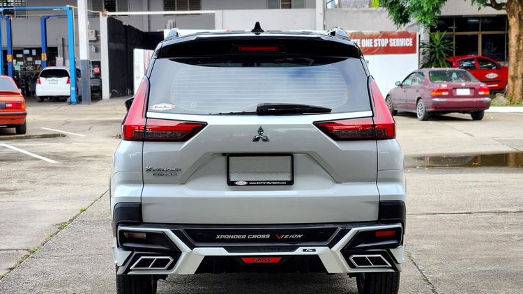 Mitsubishi Xpander 2024 1.5 Cross Utility-car เบนซิน ไม่ติดแก๊ส เกียร์อัตโนมัติ ขาว รูปที่ 4