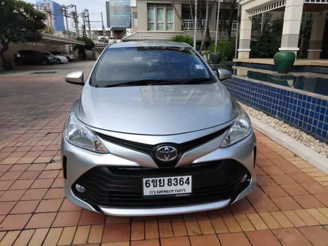 Toyota Vios 2017 1.5 E Sedan เบนซิน ไม่ติดแก๊ส เกียร์อัตโนมัติ บรอนซ์เงิน