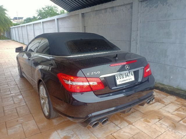 Mercedes-Benz E-Class 2012 E200 CGI Sedan เบนซิน ไม่ติดแก๊ส เกียร์อัตโนมัติ ดำ รูปที่ 2