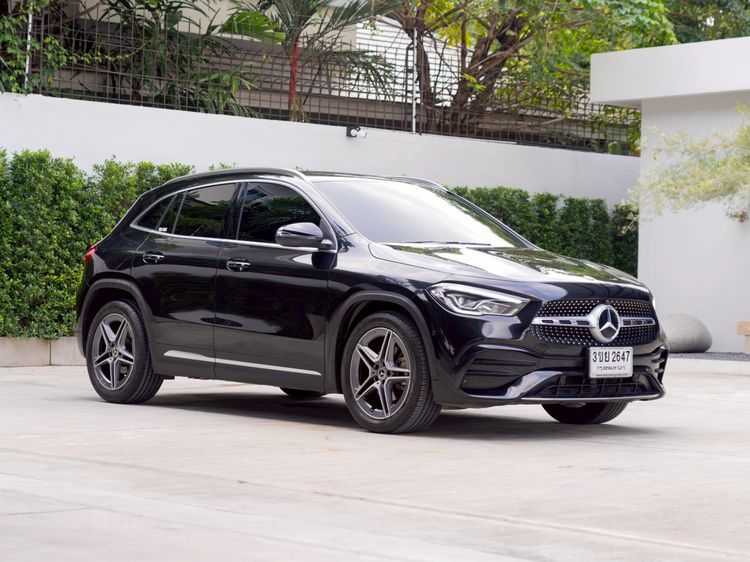 รถ Mercedes-Benz GLA-Class GLA200 สี ดำ