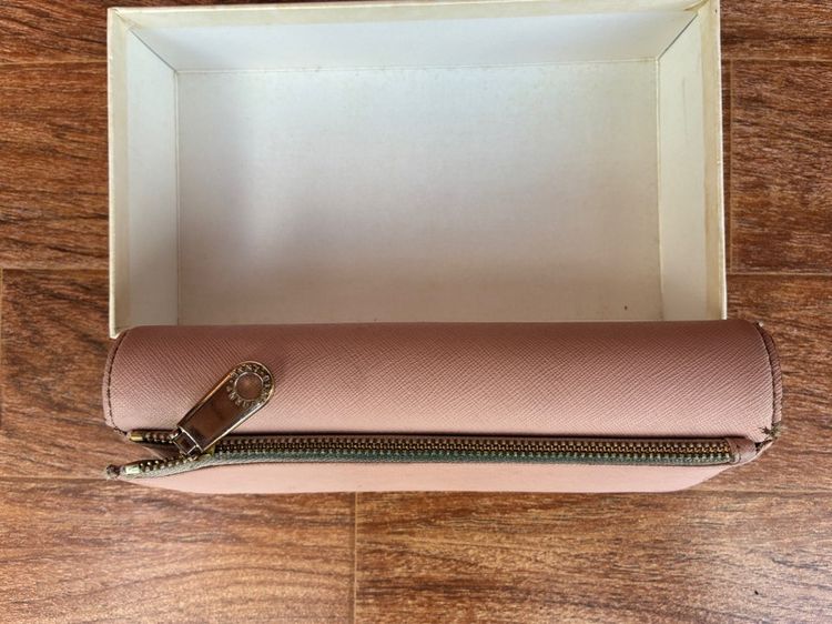 DKNY กรเป๋าสตางค์ รูปที่ 3