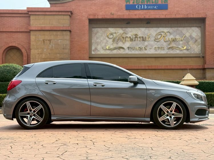 Mercedes-Benz A-Class 2015 A250 Sedan เบนซิน เกียร์อัตโนมัติ เทา รูปที่ 3