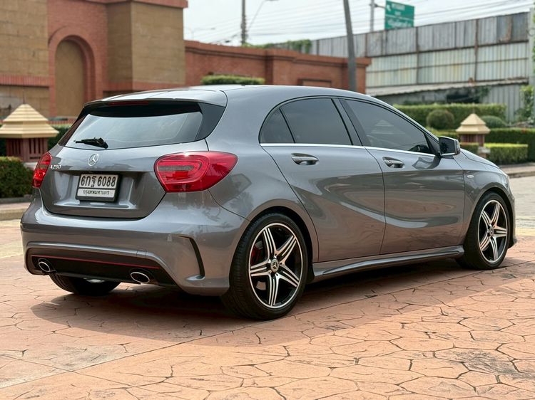 Mercedes-Benz A-Class 2015 A250 Sedan เบนซิน เกียร์อัตโนมัติ เทา รูปที่ 4