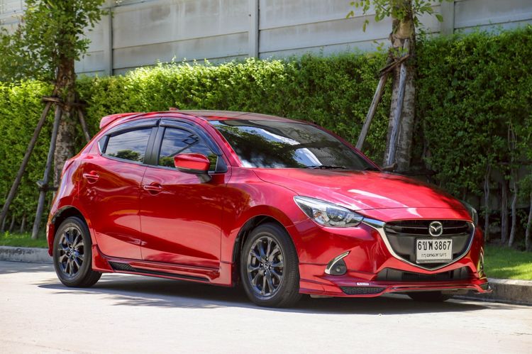 Mazda Mazda 2 2019 1.3 Sports High Connect Sedan เบนซิน ไม่ติดแก๊ส เกียร์อัตโนมัติ แดง รูปที่ 2