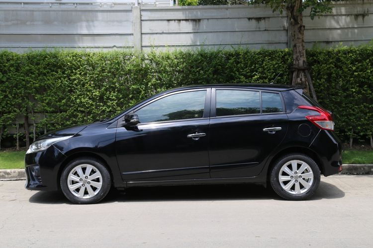 Toyota Yaris 2014 1.5 G Sedan เบนซิน ไม่ติดแก๊ส เกียร์อัตโนมัติ ดำ รูปที่ 4