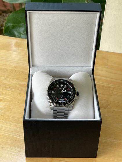 GUCCI Dive XL Swiss 45 mm Stainless Steel Black Dial Men’s 's Quartz Watch YA136221 รูปที่ 3