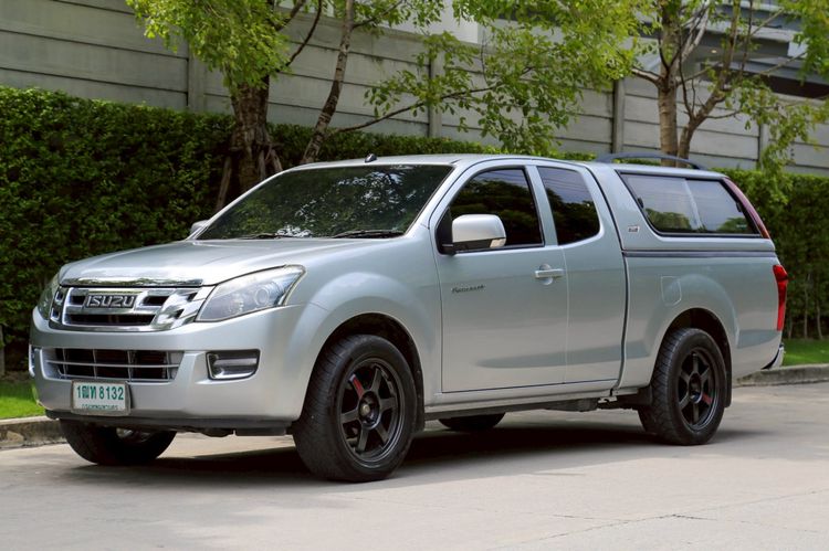 รถ Isuzu D-MAX 2.5 L สี เทา