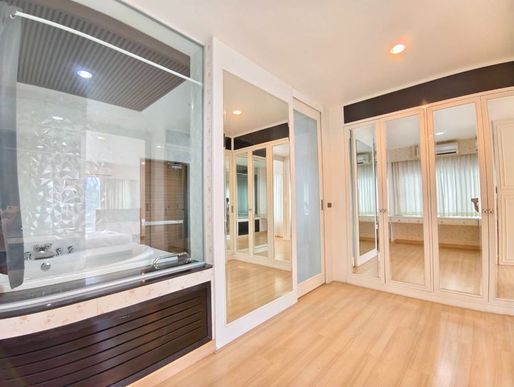 Sansiri มีบางส่วน 2013 โครงการ บีสแควร์ เหม่งจ๋าย พระราม9 รูปที่ 2