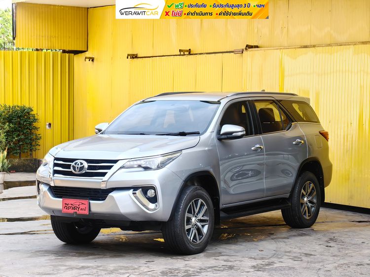 Toyota Fortuner 2016 2.8 V 4WD Utility-car ดีเซล ไม่ติดแก๊ส เกียร์อัตโนมัติ บรอนซ์เงิน รูปที่ 3