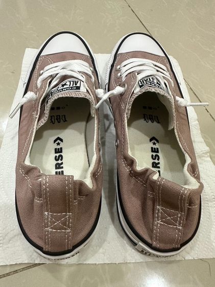 Converse slip on สีชมพู ขนาด 24 c.m. ของแท้ซื้อจากช็อป ใช้งานไปครั้งเดียว สภาพใหม่มาก 99.99 ไม่มีตำหนิ ราคา 790 บาท จัดส่งฟรืทั่วประเทศจ้า  รูปที่ 4