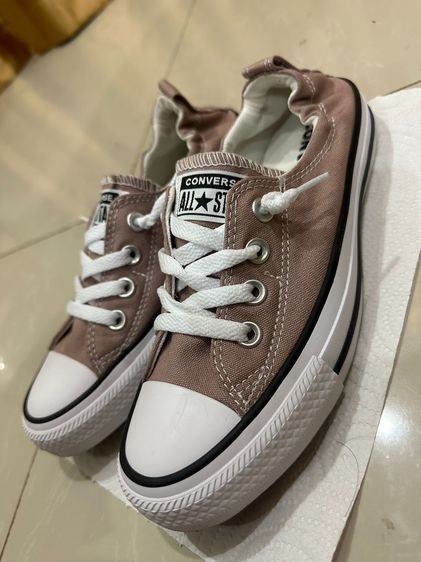 Converse slip on สีชมพู ขนาด 24 c.m. ของแท้ซื้อจากช็อป ใช้งานไปครั้งเดียว สภาพใหม่มาก 99.99 ไม่มีตำหนิ ราคา 790 บาท จัดส่งฟรืทั่วประเทศจ้า  รูปที่ 2