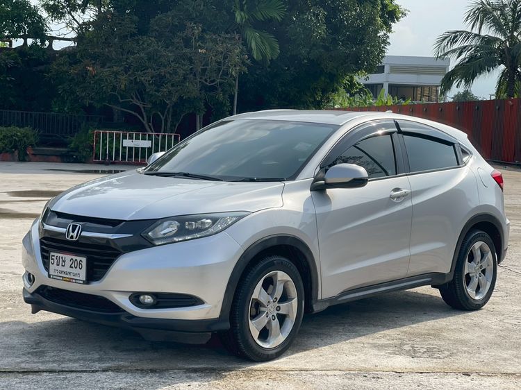 รถ Honda HR-V 1.8 E Limited สี บรอนซ์เงิน