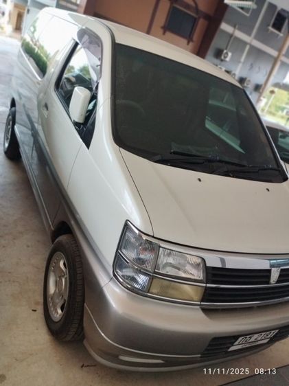 รถ Nissan Elgrand 2.5 Rider สี ขาว