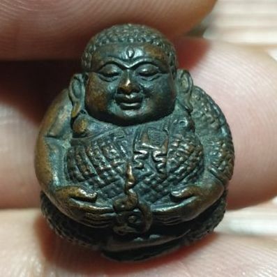 ลูกอมพระสังกัจจายน์หลวงพ่อพูลวัดไผ่ล้อม รุ่นเจ้าคุณพูล ปี 47 สภาพสวยรับประกันพระแท้ดูง่าย รูปที่ 4