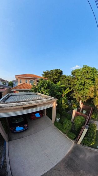 Land and Houses มีบางส่วน สร้างเสร็จก่อน 2010 บ้านเดี่ยว 2 ชั้น บ้านปาริชาต สุวินทวงศ์ โครงการแลนด์แอนด์เฮาส์ ถนน คุ้มเกล้า  รูปที่ 3