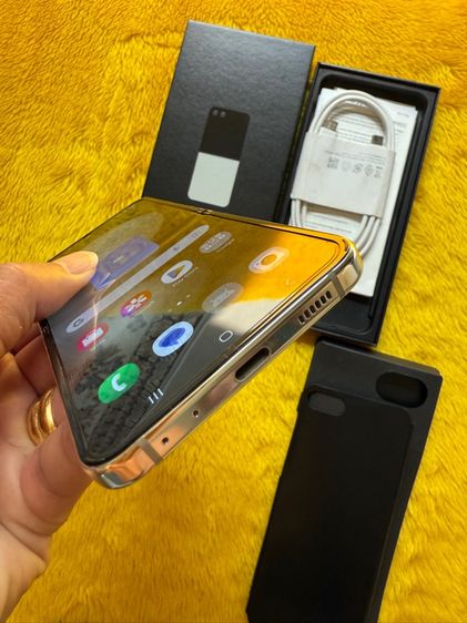 Samsung Z Flip5-512GB รูปที่ 11