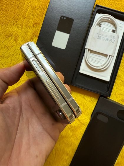 Samsung Z Flip5-512GB รูปที่ 5