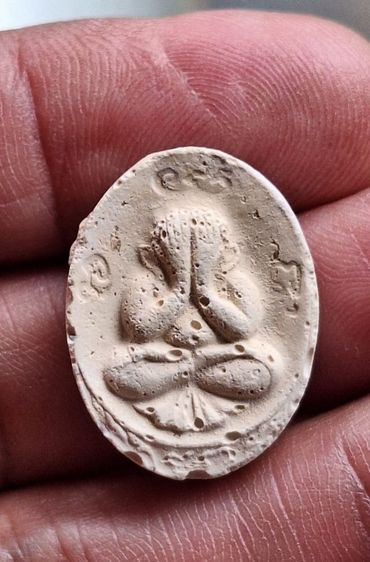 พระปิดหลวงปู่ดู่ วัดสะแก รูปที่ 2