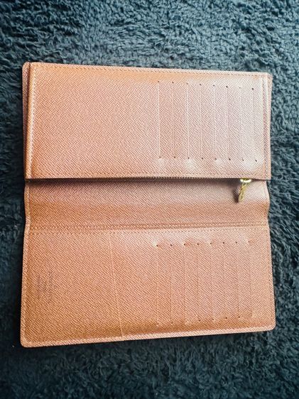 LV กระเป๋าสตางค์รุ่น Brazza รูปที่ 4