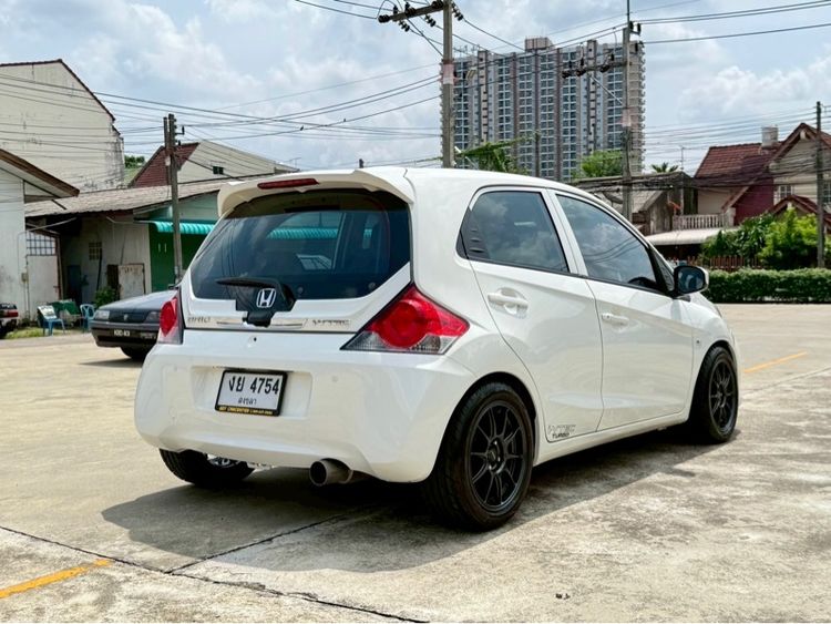 Honda Brio 2017 1.2 V Sedan เบนซิน ไม่ติดแก๊ส เกียร์อัตโนมัติ ขาว รูปที่ 2