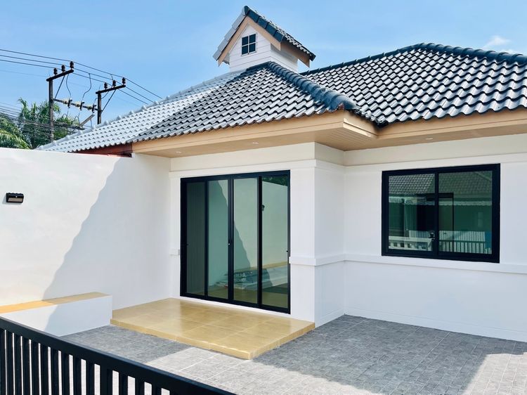 บ้านแฝด (หมู่บ้านธนาภา)