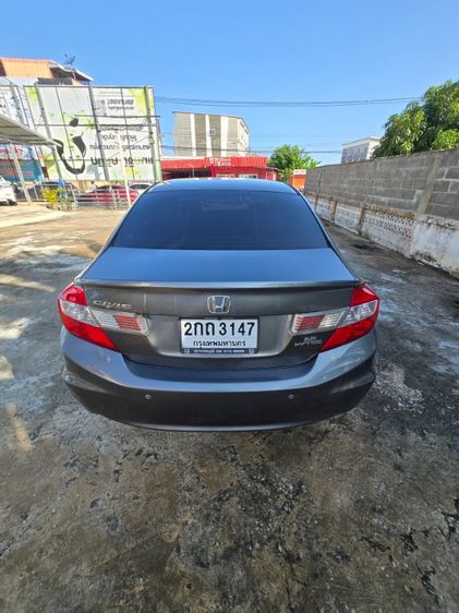 Honda Civic 2012 1.8 S i-VTEC Sedan เบนซิน ไม่ติดแก๊ส เกียร์อัตโนมัติ เทา รูปที่ 2