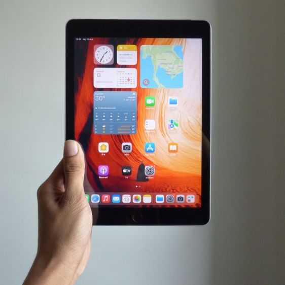 iPad Gen 6 (Wi-Fi ใส่ซิมได้) 128GB – สีเทา Space Gray