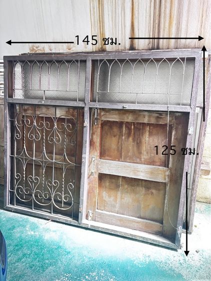 หน้าต่างไม้สัก 3 บาน