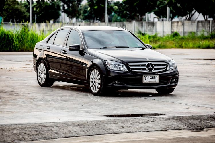 Mercedes-Benz C-Class 2011 C200 Sedan เบนซิน เกียร์อัตโนมัติ ดำ รูปที่ 3