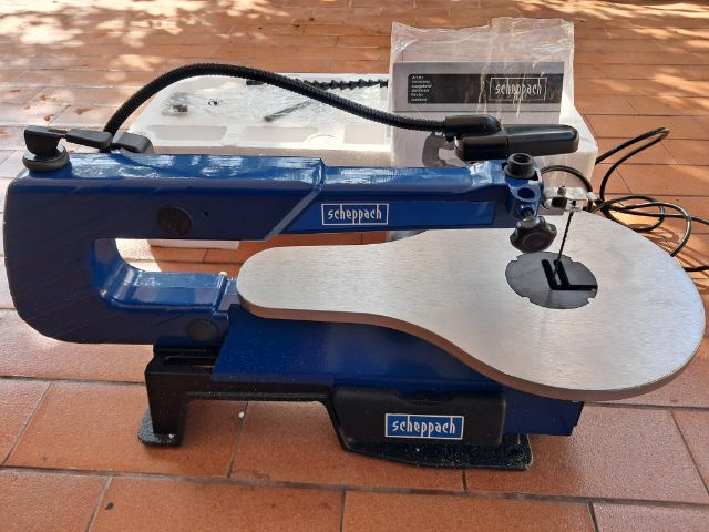 เลื่อยฉลุไฟฟ้า