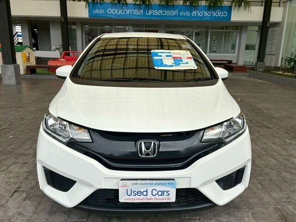 รถ Honda Jazz 1.5 S i-VTEC สี ขาว