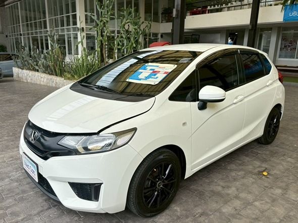 Honda Jazz 2015 1.5 S i-VTEC Sedan เบนซิน ไม่ติดแก๊ส เกียร์อัตโนมัติ ขาว รูปที่ 3