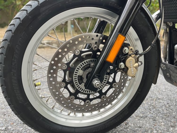 Royal enfield interceptor 650 รูปที่ 3