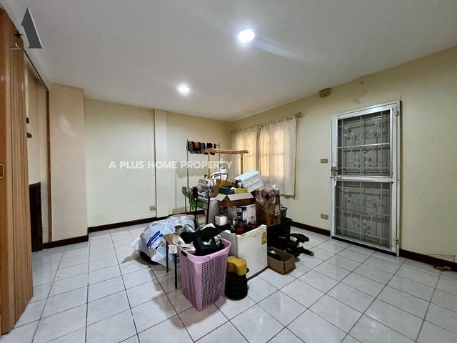 อื่นๆ มีบางส่วน สร้างเสร็จก่อน 2010 หมู่บ้านใหญ่ซิตี้ (หลังมุม) รูปที่ 3