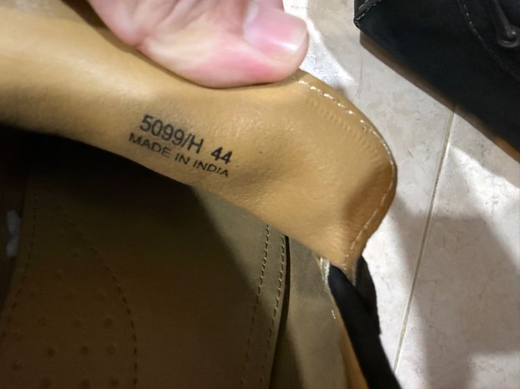 รองเท้าหนัง รูปที่ 6