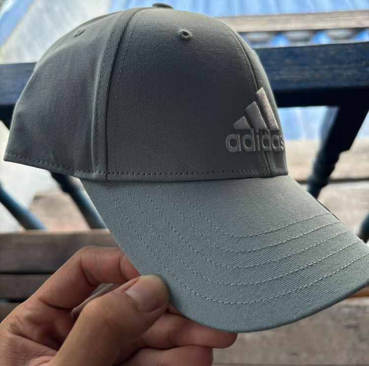 หมวก adidas สีเทา  รูปที่ 3