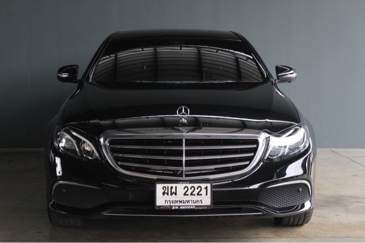 Mercedes-Benz E-Class 2017 E220 Sedan ดีเซล ไม่ติดแก๊ส เกียร์อัตโนมัติ ดำ รูปที่ 2