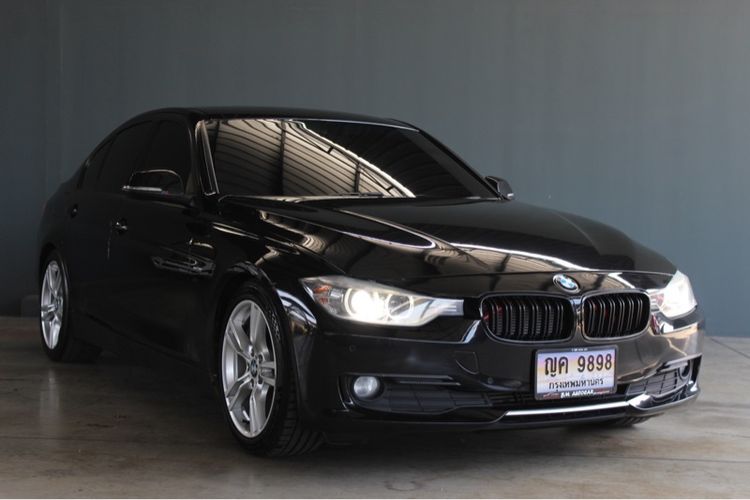 BMW Series 3 2014 320d Sedan ดีเซล ไม่ติดแก๊ส เกียร์อัตโนมัติ ดำ รูปที่ 3