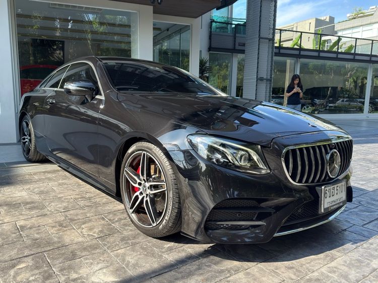 Mercedes-Benz E-Class 2019 E200 Sedan เบนซิน เกียร์อัตโนมัติ ดำ รูปที่ 3