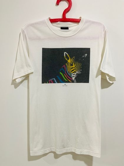 ขาว อื่นๆ แขนสั้น อื่นๆ อื่นๆ เสื้อยืด Paul Smith แท้ 💯 size M ขนาด อก 21 ยาว 27.5 นิ้ว สภาพใหม่มาก ทรงสวย สกีนจมสวย ดีเทลสวย เนื้อผ้านิ่มมาก หายากน่าสะสมครับ