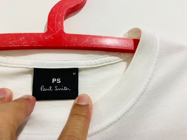 เสื้อยืด Paul Smith แท้ 💯 size M ขนาด อก 21 ยาว 27.5 นิ้ว สภาพใหม่มาก ทรงสวย สกีนจมสวย ดีเทลสวย เนื้อผ้านิ่มมาก หายากน่าสะสมครับ รูปที่ 4