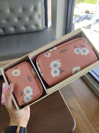 หญิง ชมพู กระเป๋าCoachพร้อมกล่องป้าย(ของใหม่)