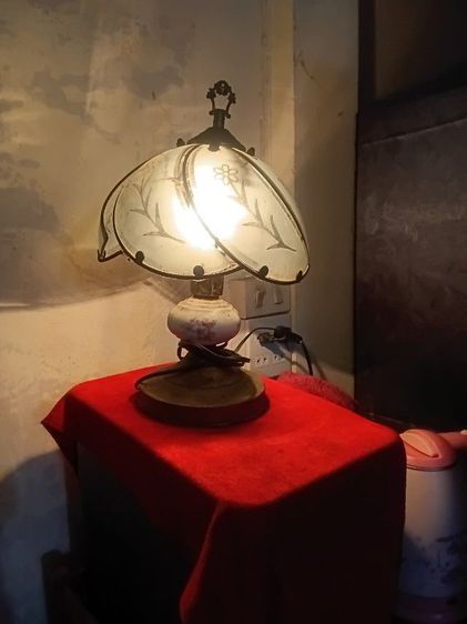 โคมไฟสัมผัส