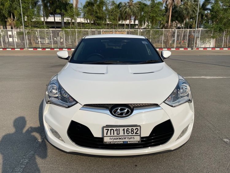Hyundai Veloster 2013 1.6 Sedan เบนซิน ไม่ติดแก๊ส เกียร์อัตโนมัติ ขาว รูปที่ 2