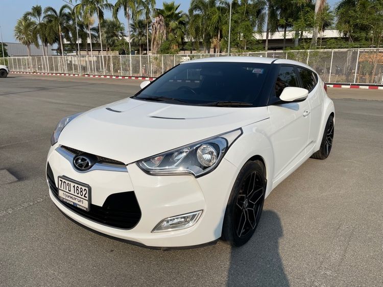 Hyundai Veloster 2013 1.6 Sedan เบนซิน ไม่ติดแก๊ส เกียร์อัตโนมัติ ขาว รูปที่ 3