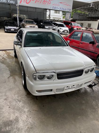 Nissan Cedric 1993 3.0 Gran Turismo Sedan เบนซิน ไม่ติดแก๊ส เกียร์อัตโนมัติ ขาว รูปที่ 2