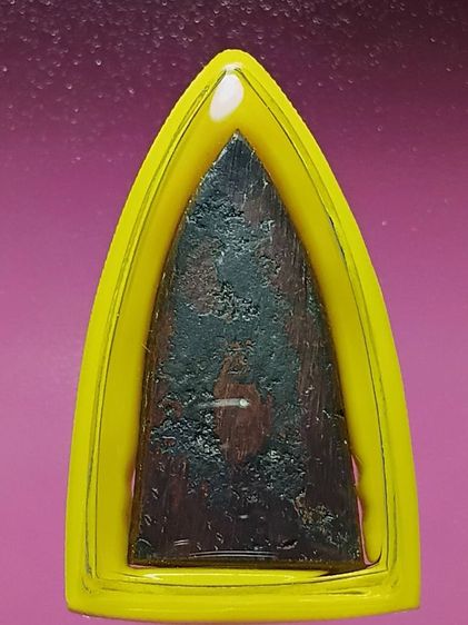 พระหลวงปู่ทวด พิมพ์เตารีดเล็ก ปี05 วัดช้างให้ สภาพสวยเก่า เนื้อจัดเข้มเก่าเบ้าแป้งเจิมเก่ายังติดอยู่ครบ สวยเดิมเก่าจากวัด น่าใช้มากครับ รูปที่ 5