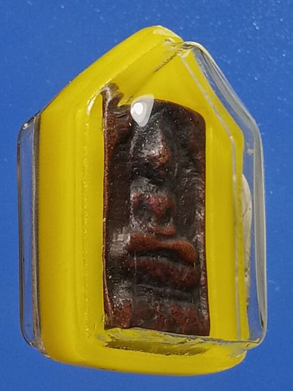 เหรียญหล่อพระพุทธ หลวงปู่ศุข วัดปากคลองมะขามเฒ่า รุ่นแรก หลังมีรอยจารของหลวงปู่ สภาพผ่านการใช้ออกสงครามมาอย่างโชกโชน เนื้อสวยแดงเข้มจัดเก่า  รูปที่ 6