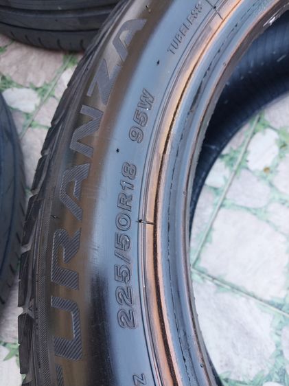 ❤️ยาง 225 50 r18 ปี21 Bridgestone❤️