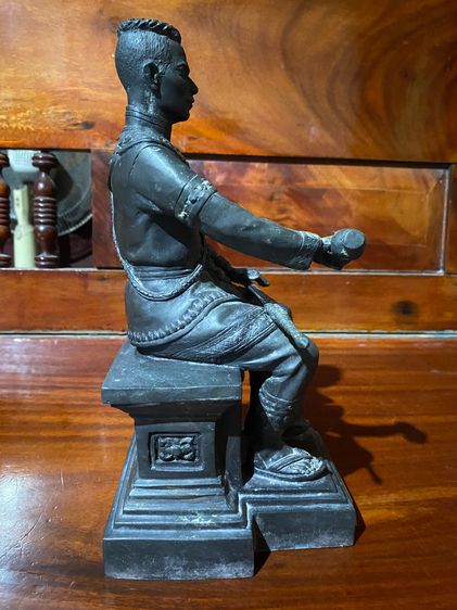 พระบูชาสมเด็จพระนเรศวรมหาราช รูปที่ 3